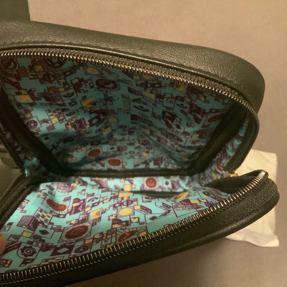 World Cup FIFA Ltd Ed Crossbody/ Toiletry Bag - Picture 2 of 4